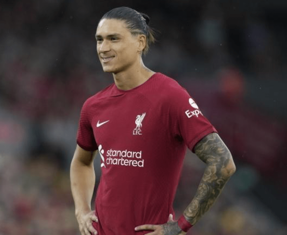 开云-里程碑夜利物浦外线爆发，意大利杯赛后刷纪录，悬念犹存，临场指挥获称赞(绿门小说简介)  第1张